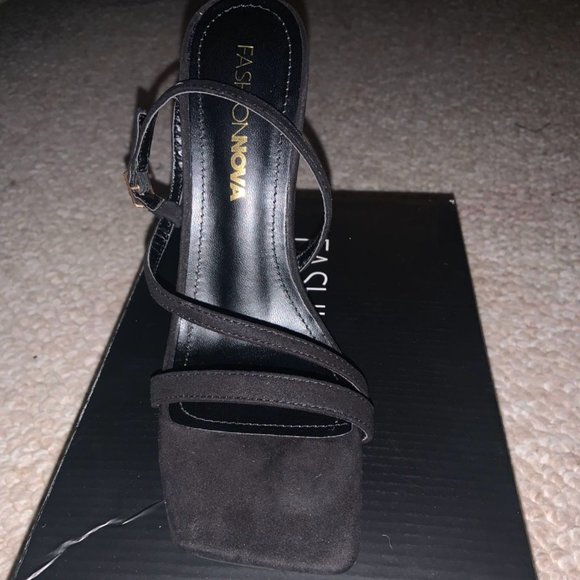 Fashion Nova Heels - Picture 1 of 4